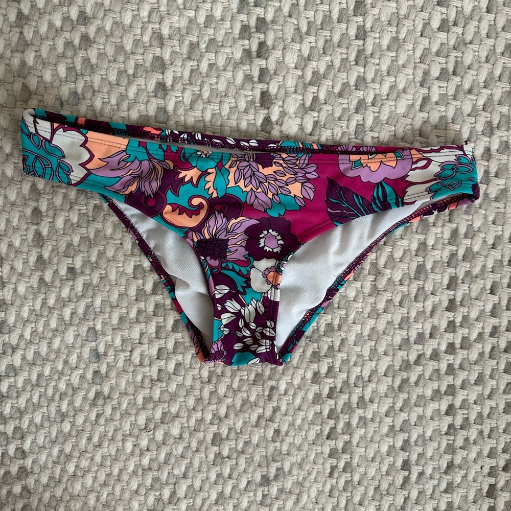 Roxy small bottoms